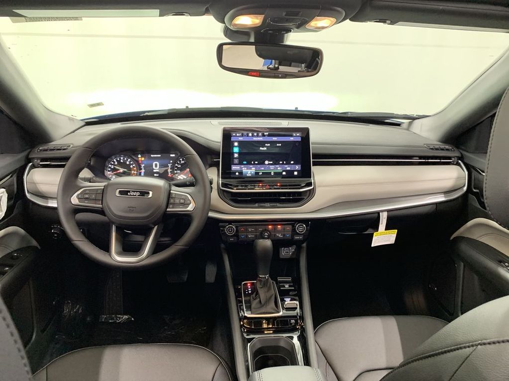 2025 Jeep Compass Limited - Photo 20