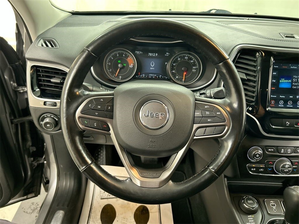 2019 Jeep Cherokee Limited photo 3