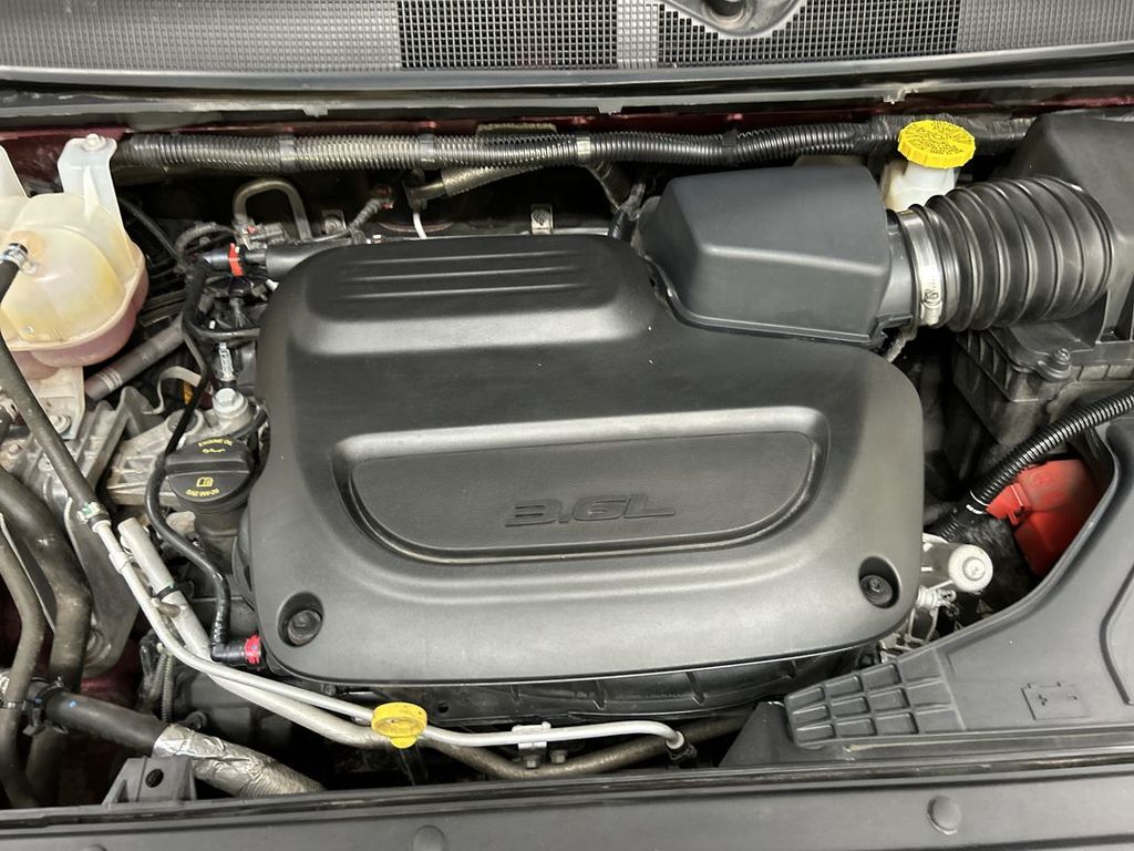 2023 Chrysler Pacifica Touring L - Photo 25