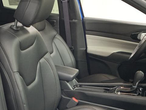 2025 Jeep Compass Limited - Photo 23