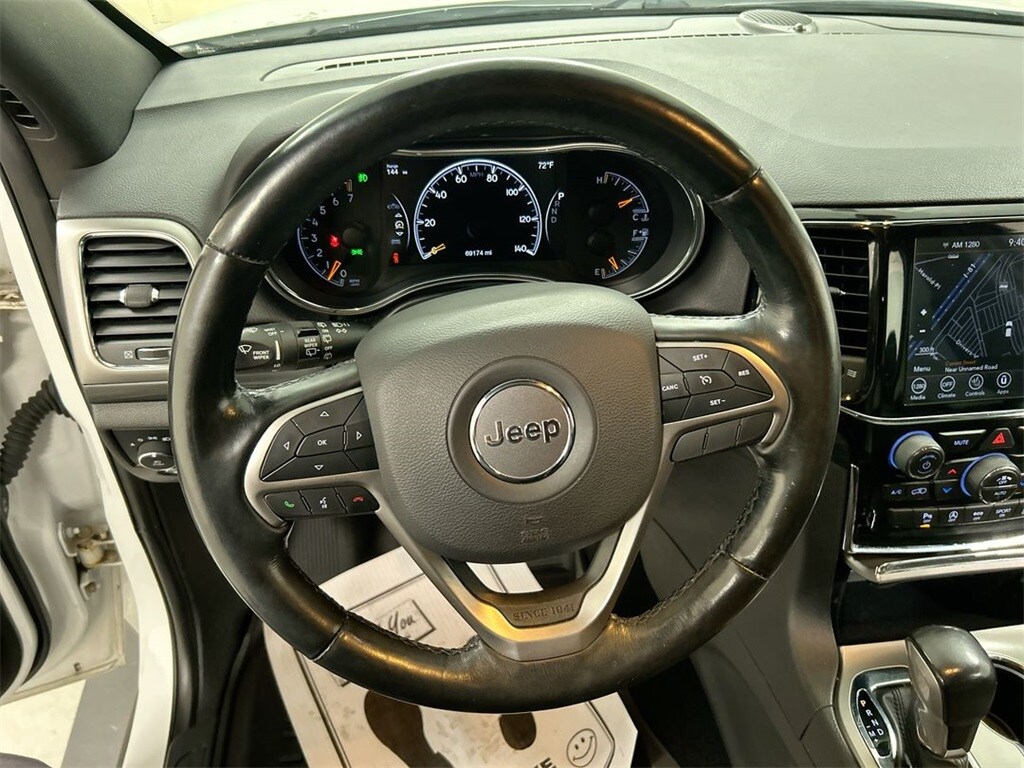 2020 Jeep Grand Cherokee Laredo photo 4