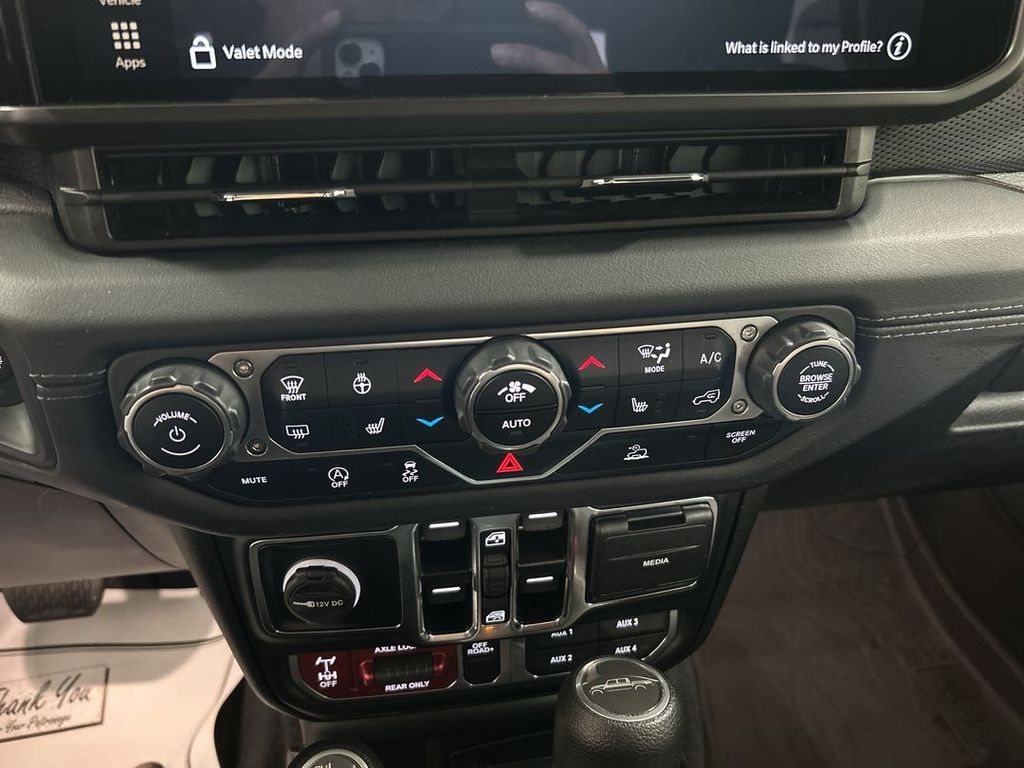 2024 Jeep Gladiator Mojave - Photo 14