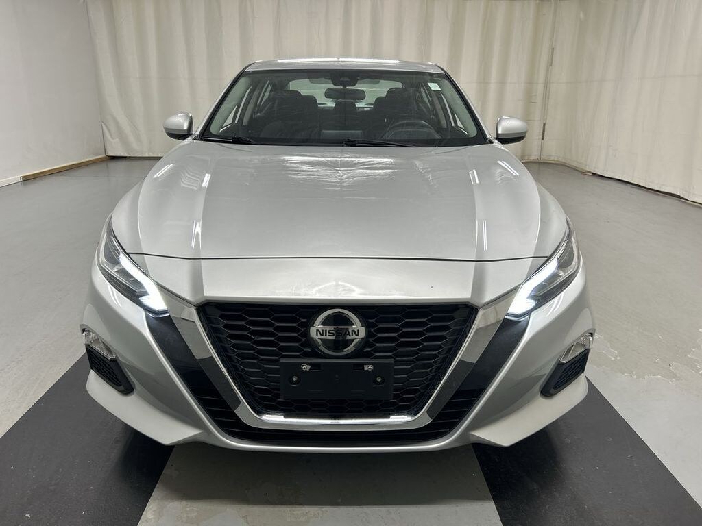 Used 2022 Nissan Altima 2.5 SV Sedan