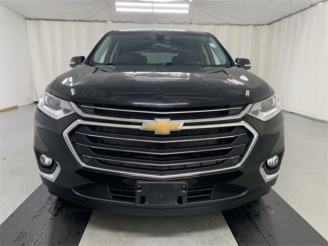 Used 2021 Chevrolet Traverse 1LT with VIN 1GNEVGKW3MJ166084 for sale in Cicero, NY