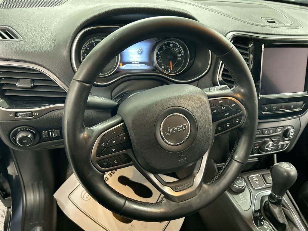2021 Jeep Cherokee Limited photo 2