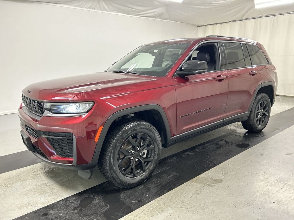 New 2026 Jeep Grand Cherokee LAREDO ALTITUDE 4X4 Sport Utility