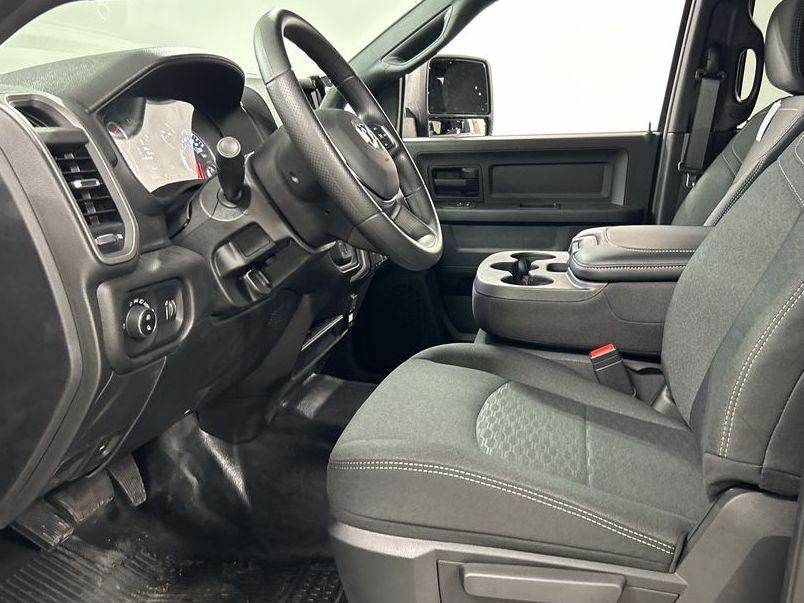 2026 RAM 3500 Tradesman - Photo 12