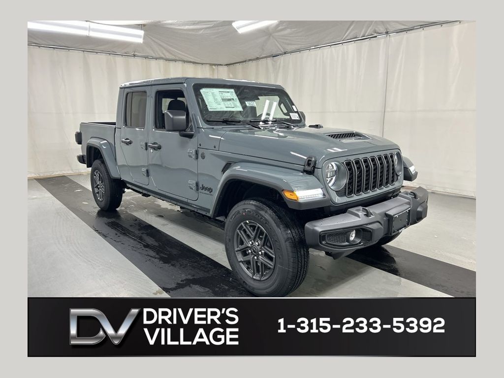 2026 Jeep Gladiator Sport S Auto's photo