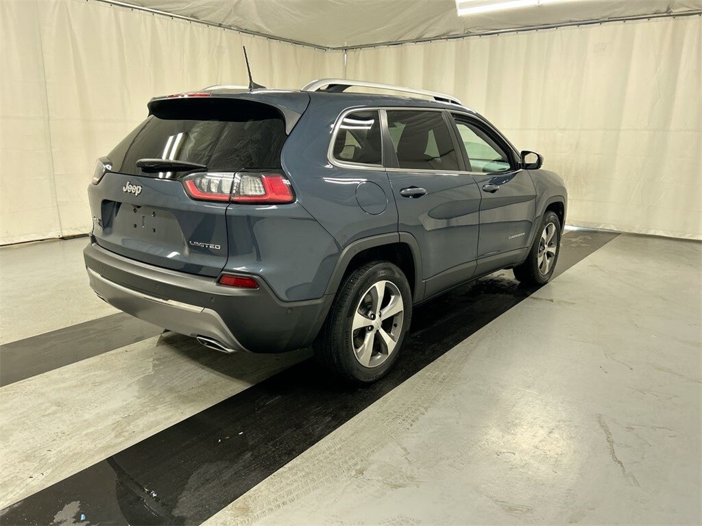 2021 Jeep Cherokee Limited photo 2