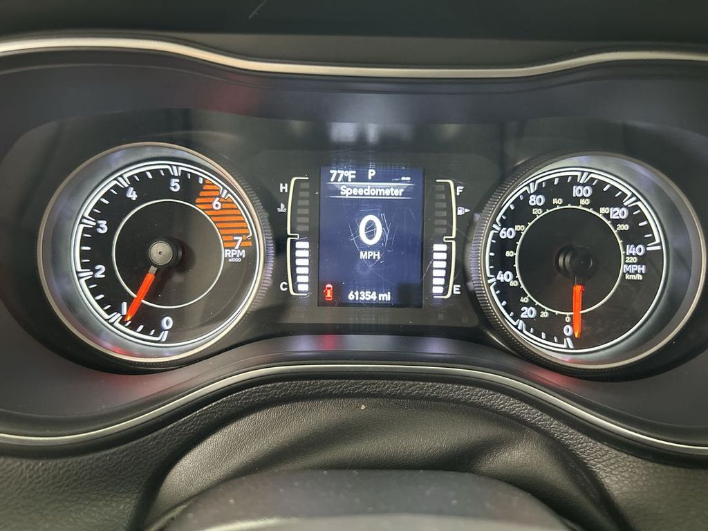 2019 Jeep Cherokee Latitude Plus - Photo 13
