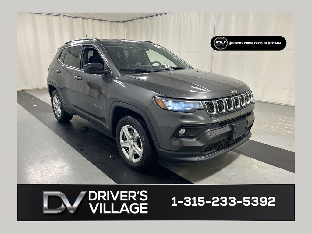 2023 Jeep Compass Latitude 4X4's photo