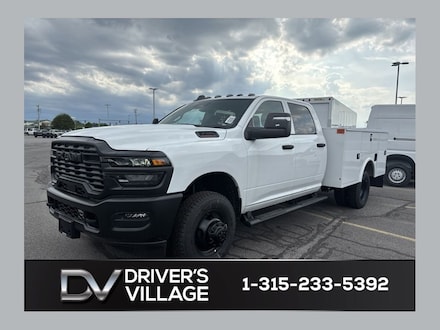 2026 Ram 3500 Chassis Cab TRADESMAN CREW   4X4 60' CA Pickup