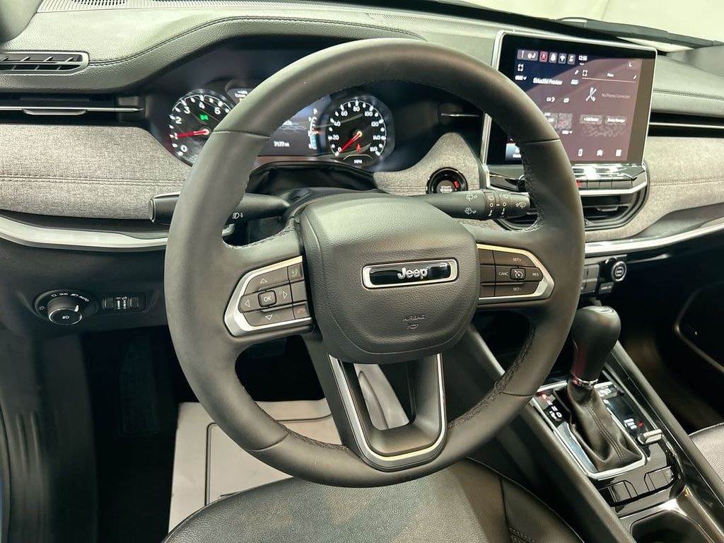 Used 2024 Jeep Compass Latitude Lux SUV