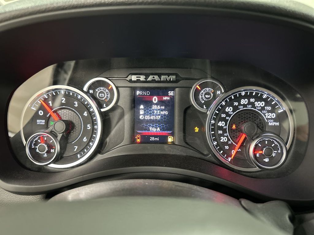 2026 RAM 3500 Tradesman - Photo 15
