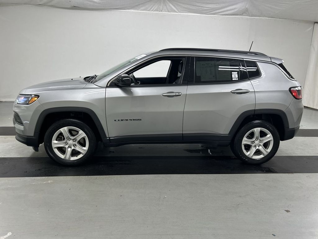 2023 Jeep Compass Latitude - Photo 6