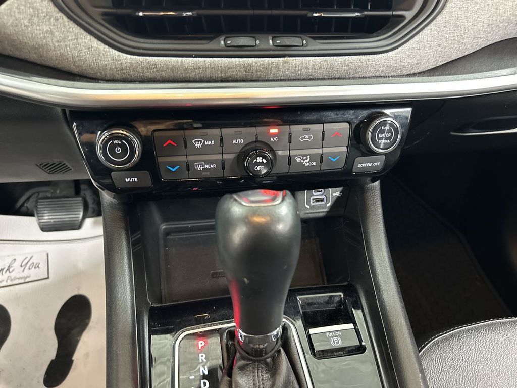 2023 Jeep Compass Latitude Lux - Photo 16