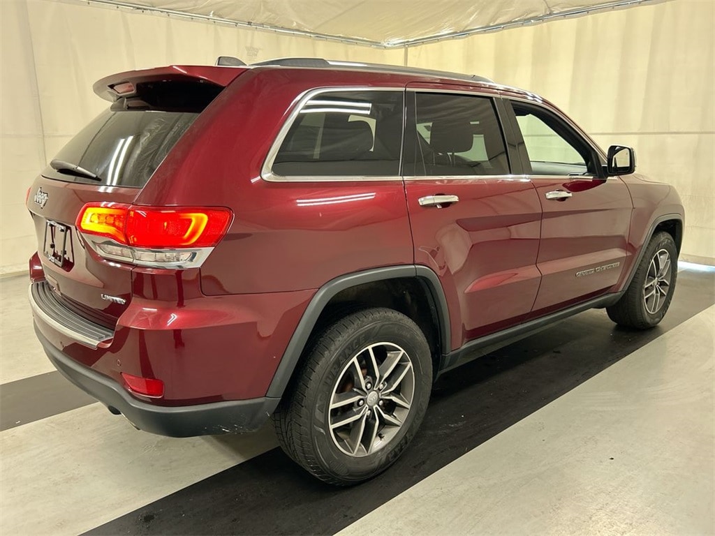 Used 2018 Jeep Grand Cherokee Limited with VIN 1C4RJFBG8JC108660 for sale in Cicero, NY