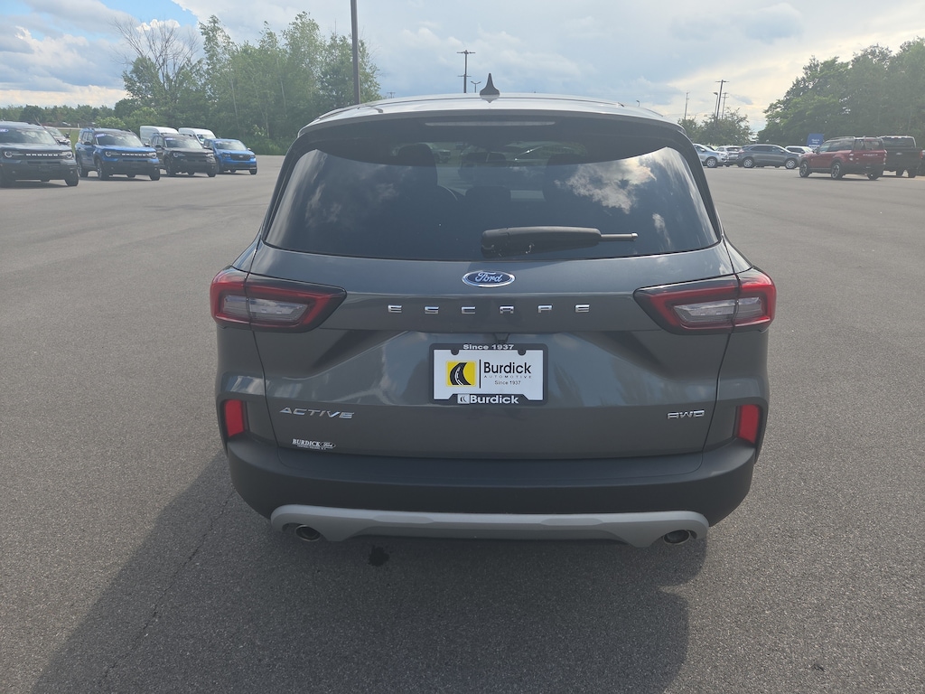 Used 2025 Ford Escape Active 200A AWD SUV