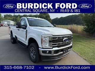 2025 Ford F-350 XLT 613A 4x4 Regular Cab 8' Box Truck