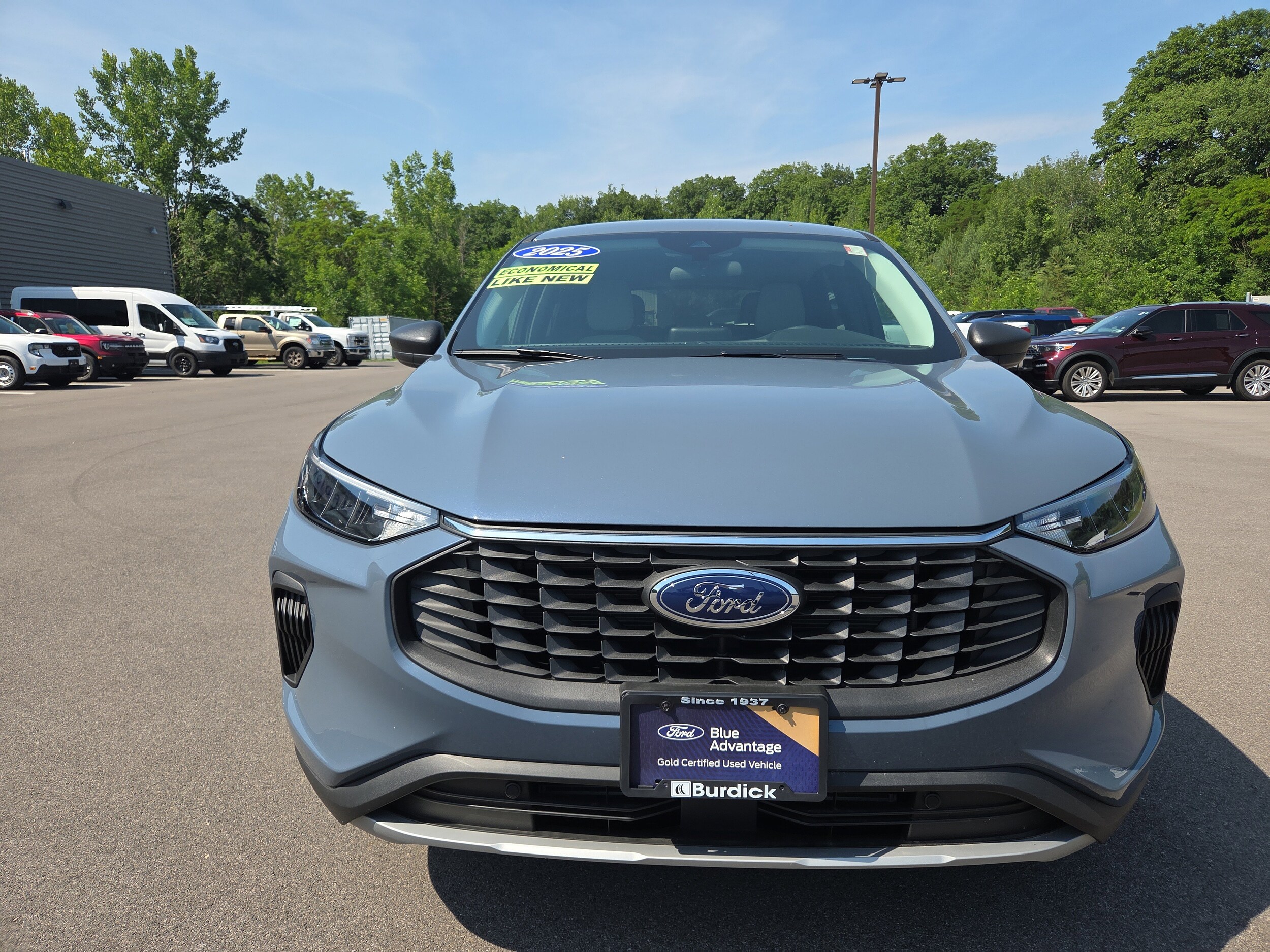 2025 Ford Escape Active photo 2