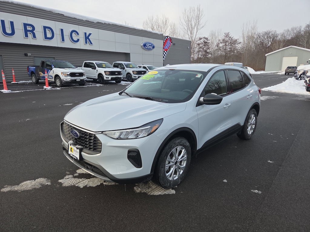 New 2025 Ford Escape Active 200A AWD Previous Loaner SUV