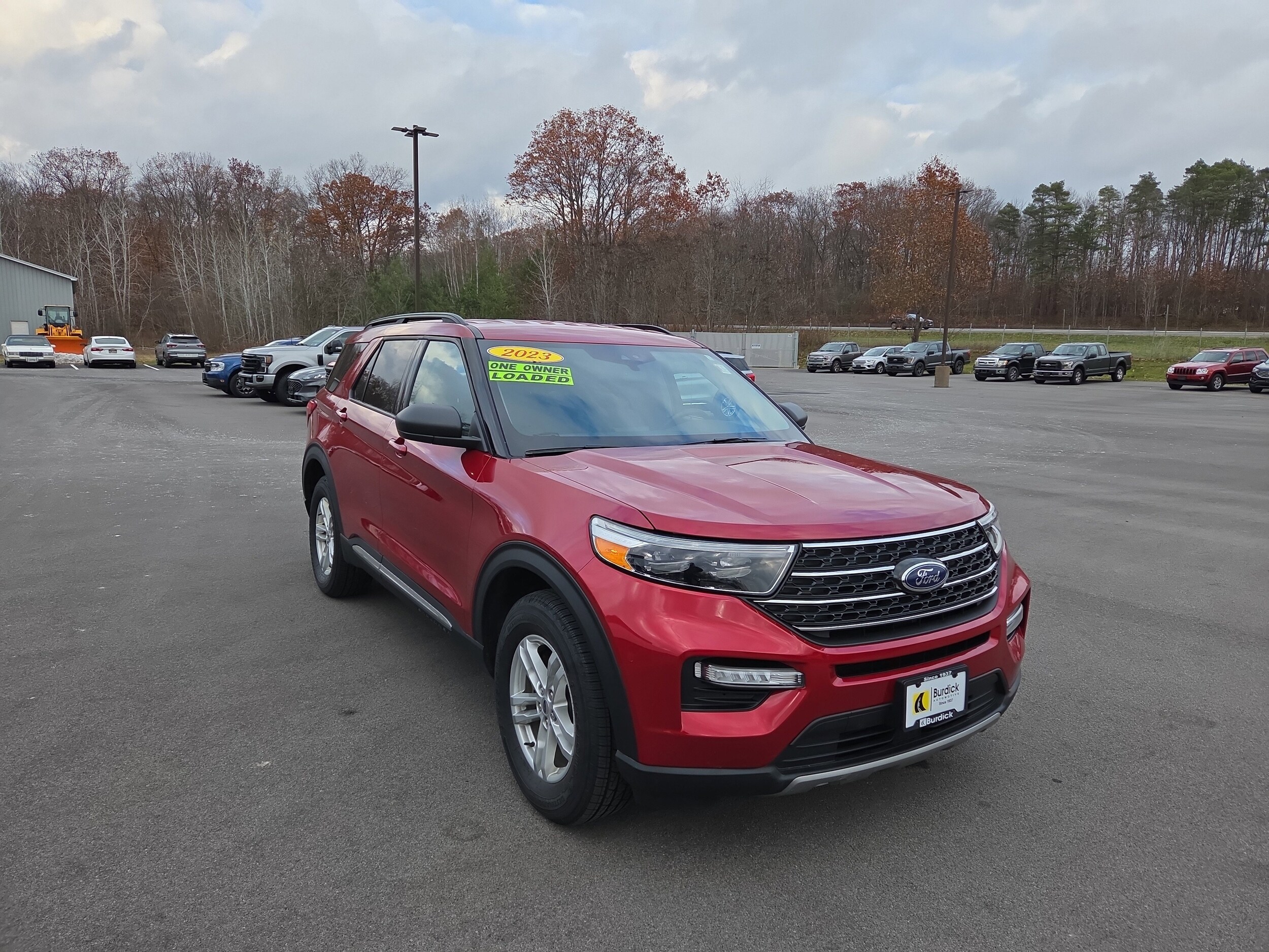 2023 Ford Explorer XLT's photo