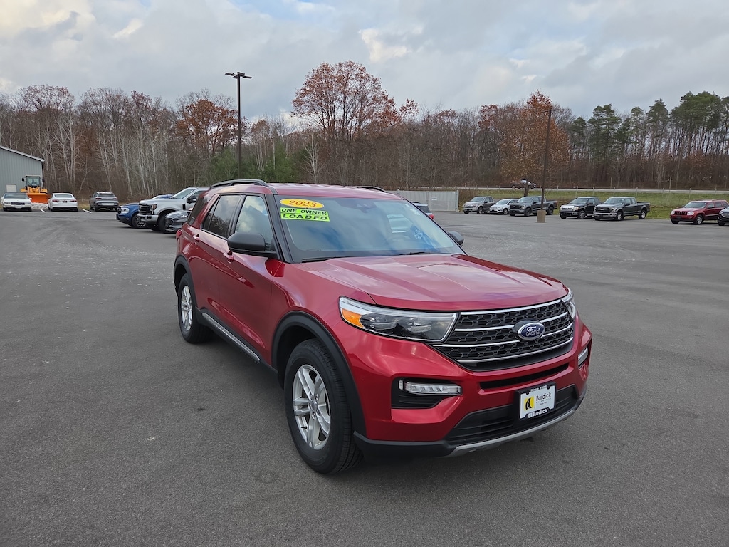 Used 2023 Ford Explorer XLT 202A 4WD SUV