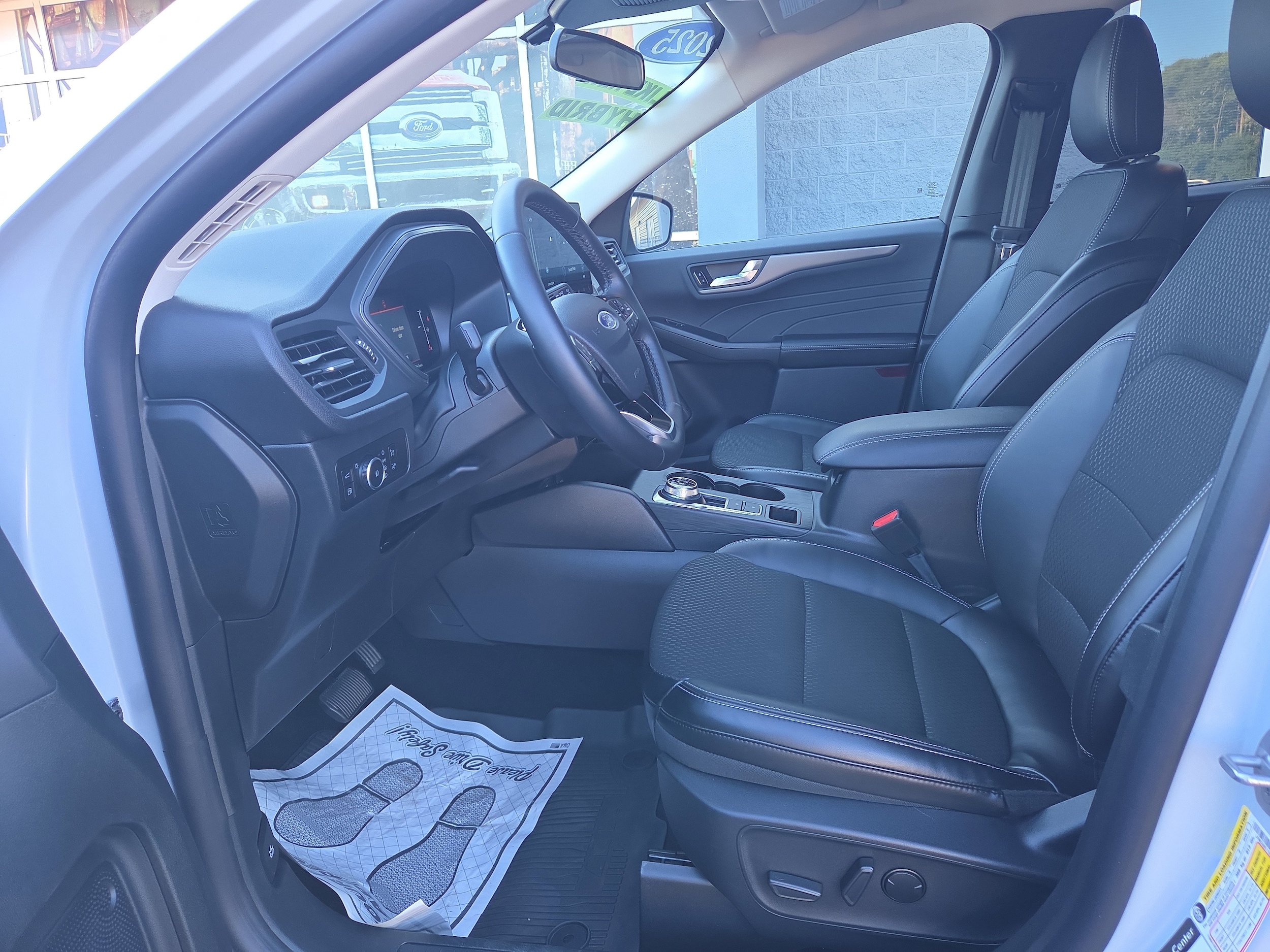 2025 Ford Escape Plug-in hybrid PHEV - Photo 11