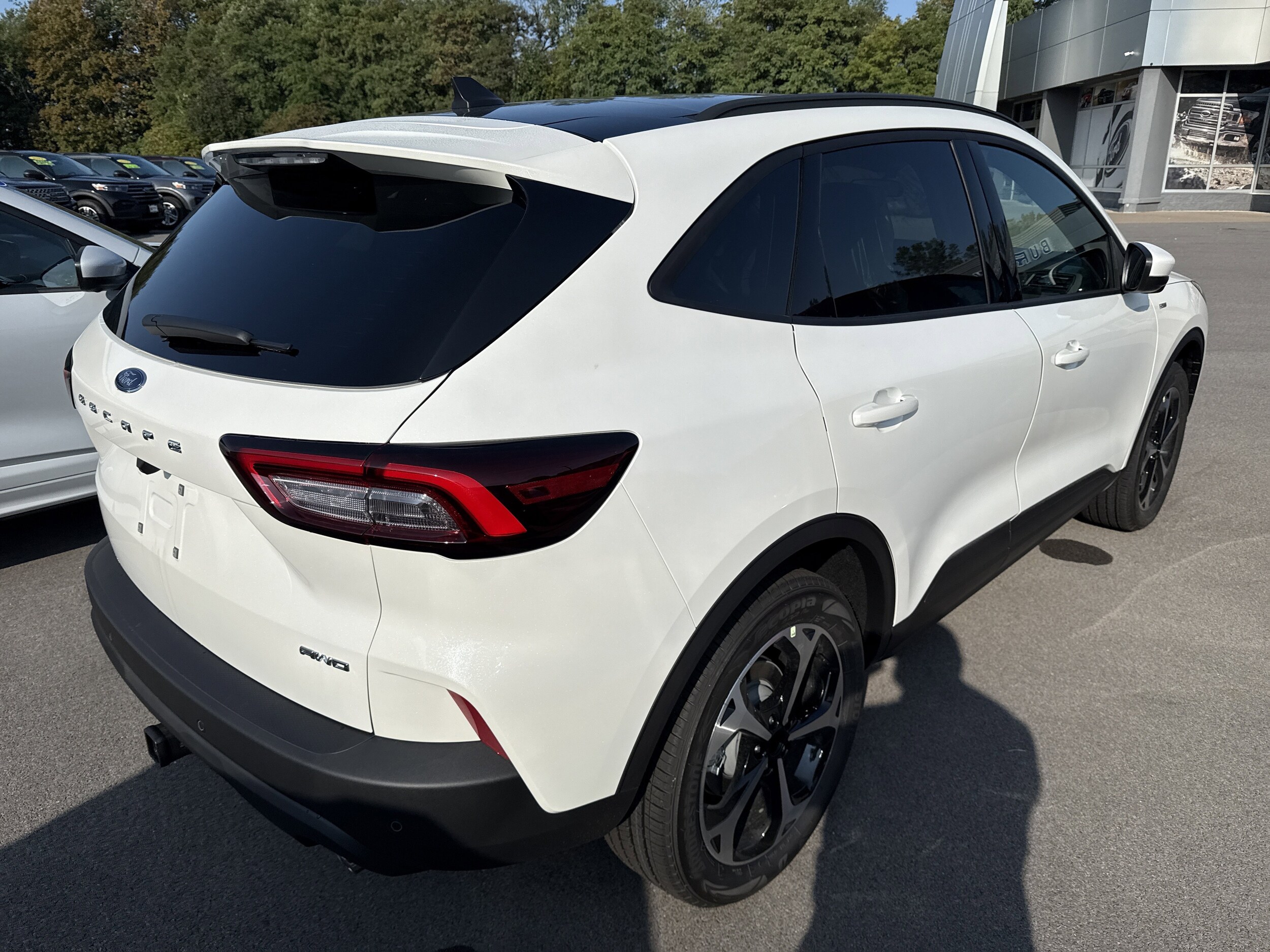 2025 Ford Escape ST-Line Select photo 4