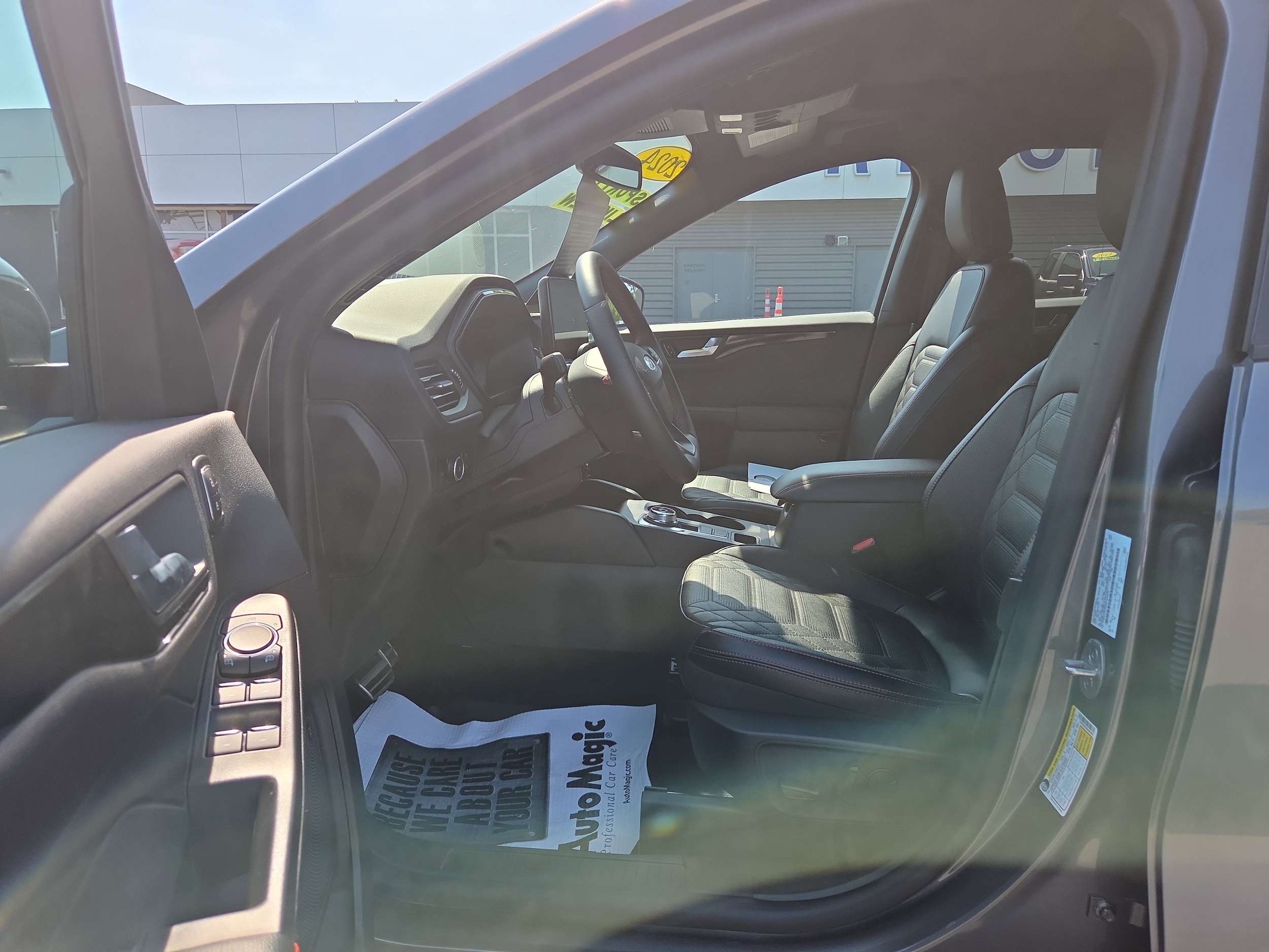 2024 Ford Escape ST-Line Elite - Photo 12