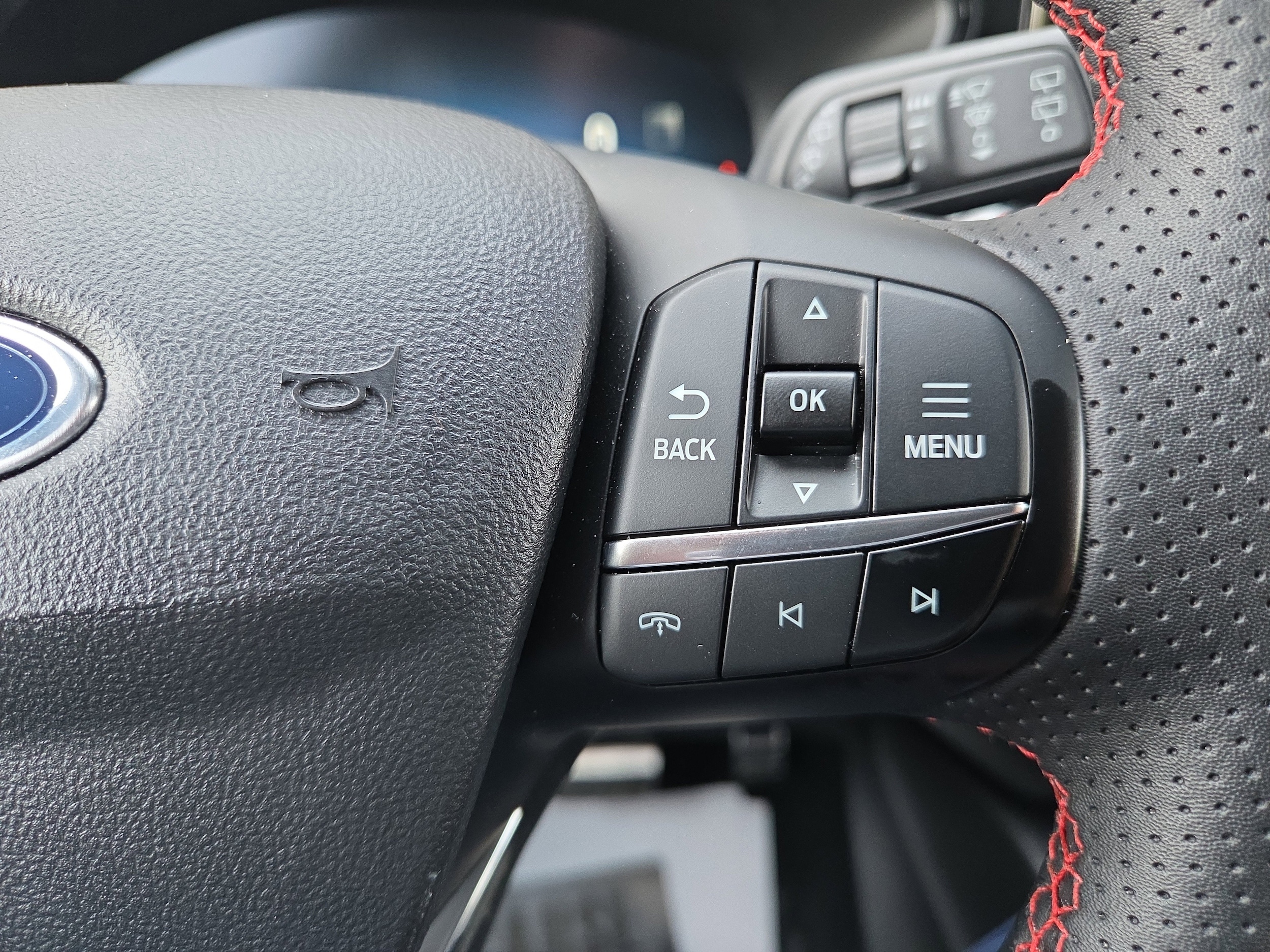 2024 Ford Escape ST-Line Elite - Photo 18
