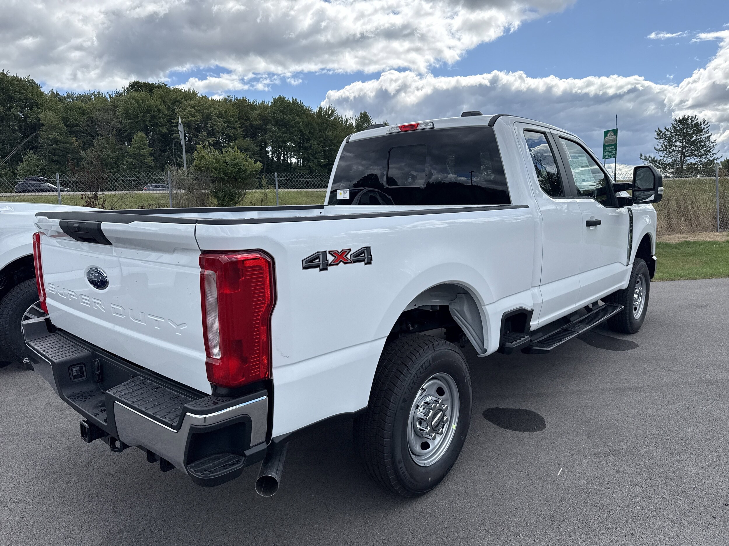 2026 Ford F-350 XL photo 4