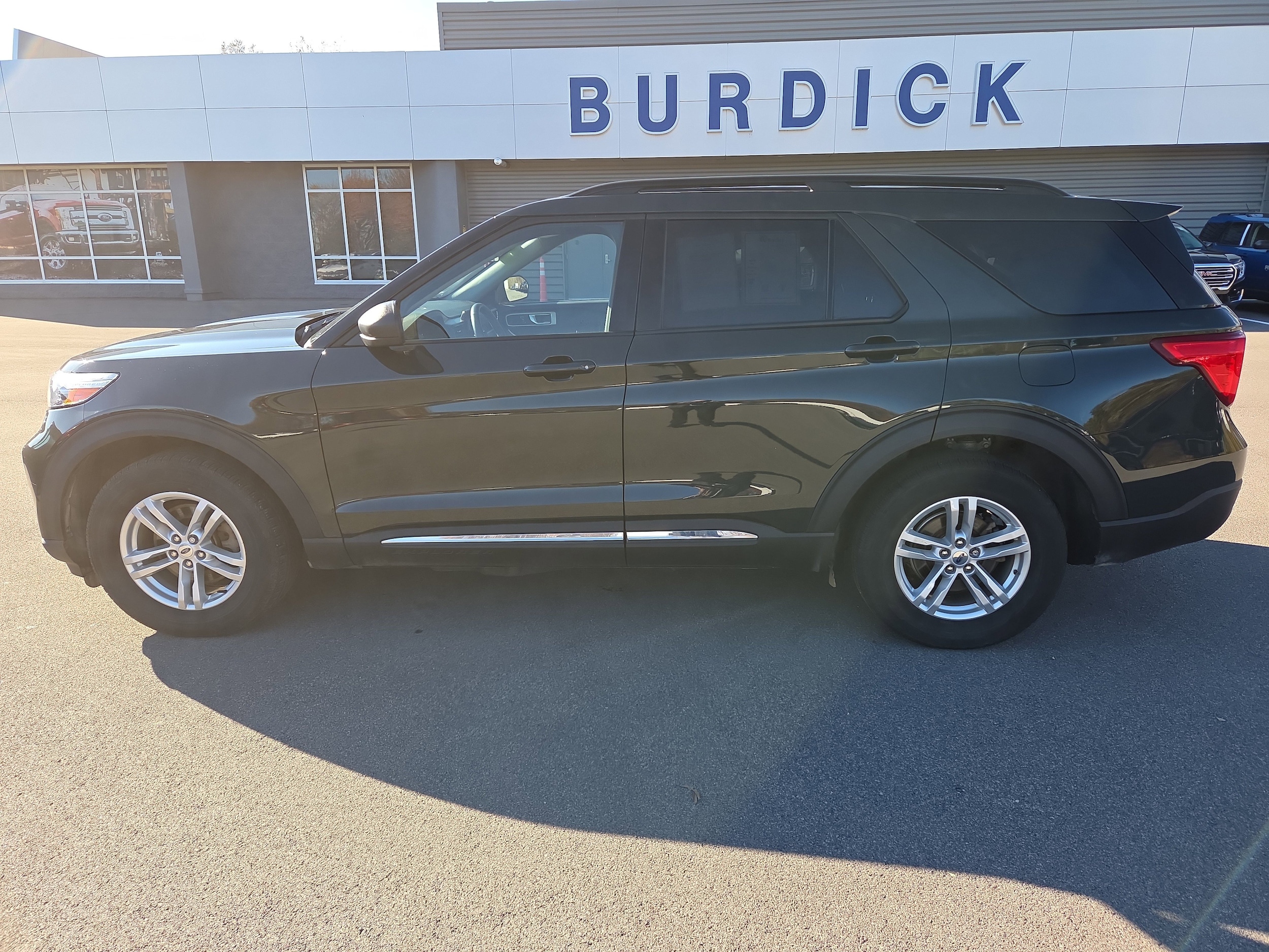 2022 Ford Explorer XLT photo 2