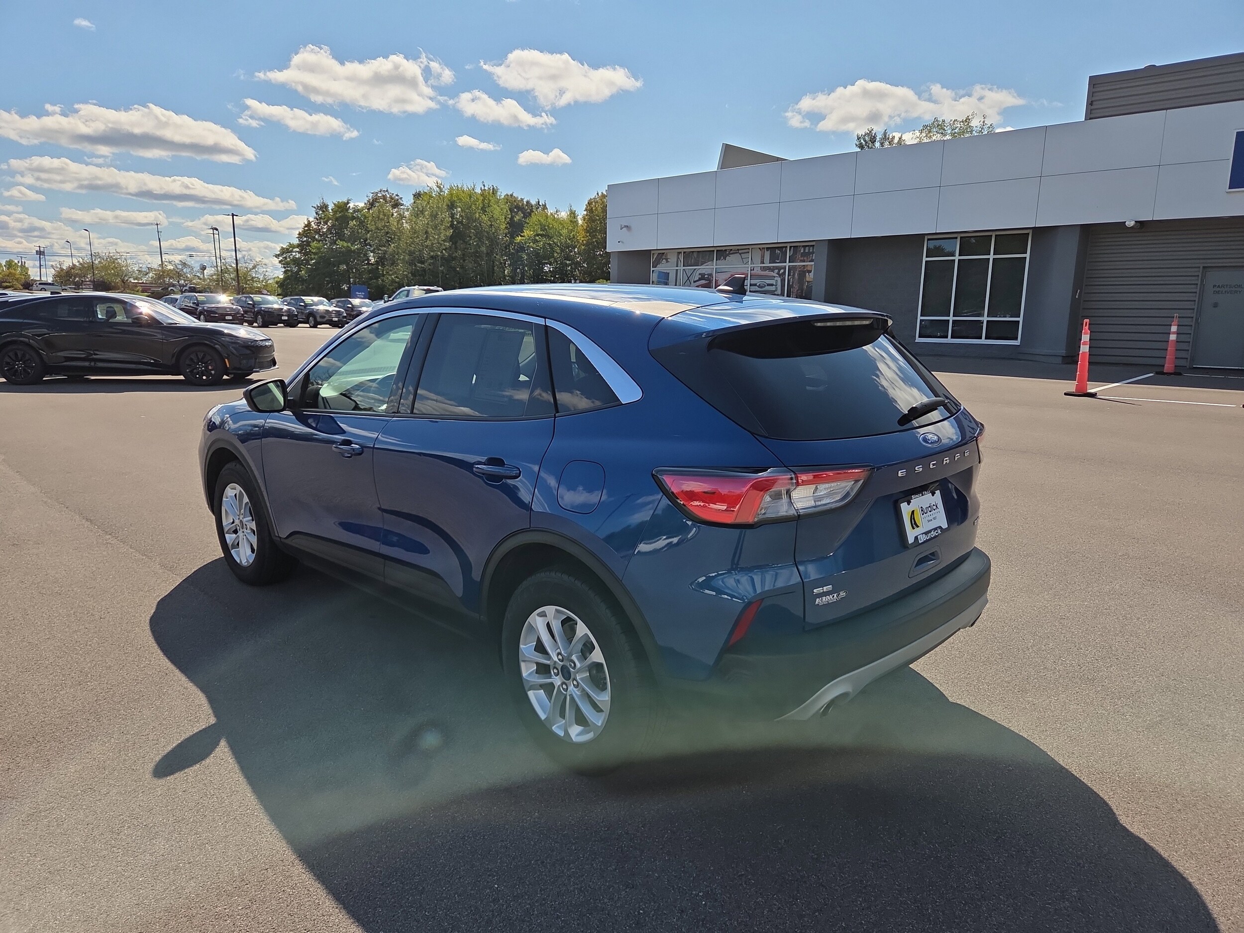 2022 Ford Escape SE photo 4