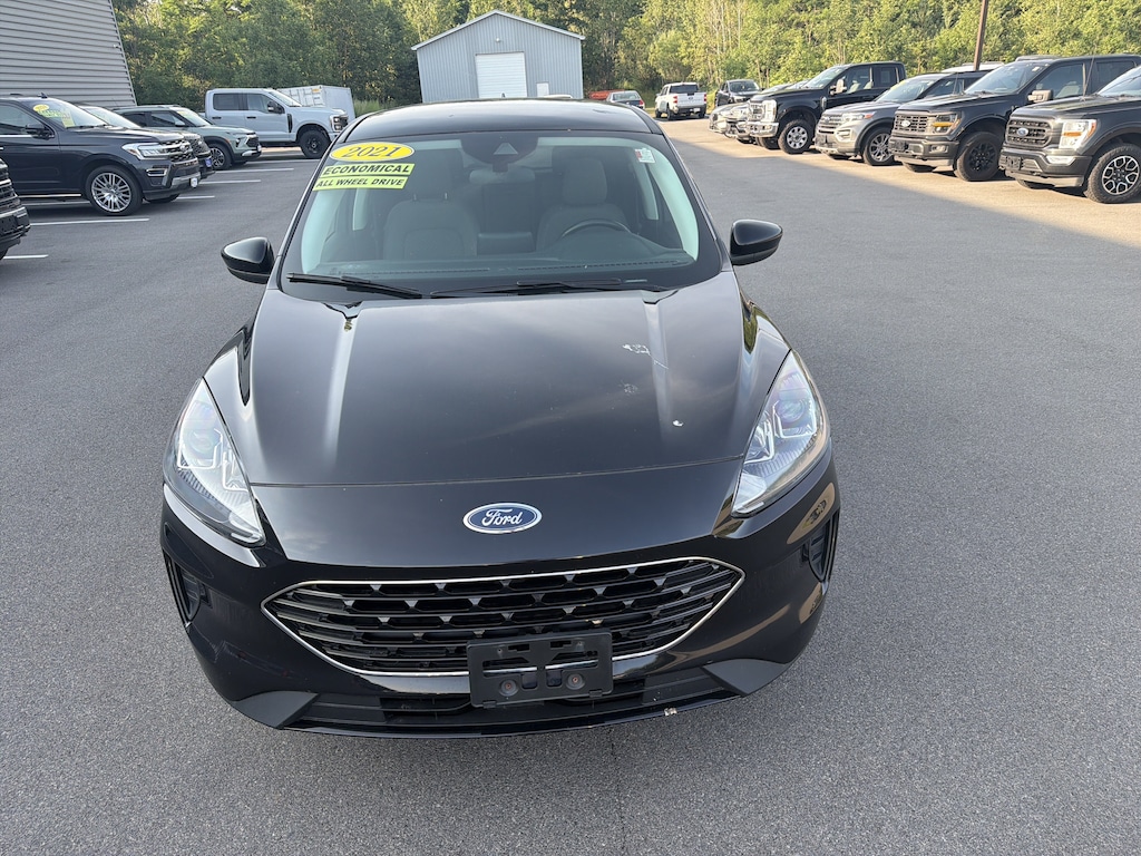 Used 2021 Ford Escape SE 200A AWD SUV