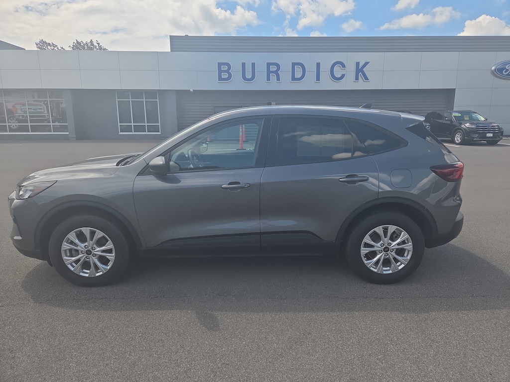 Used 2025 Ford Escape Active 200A AWD SUV