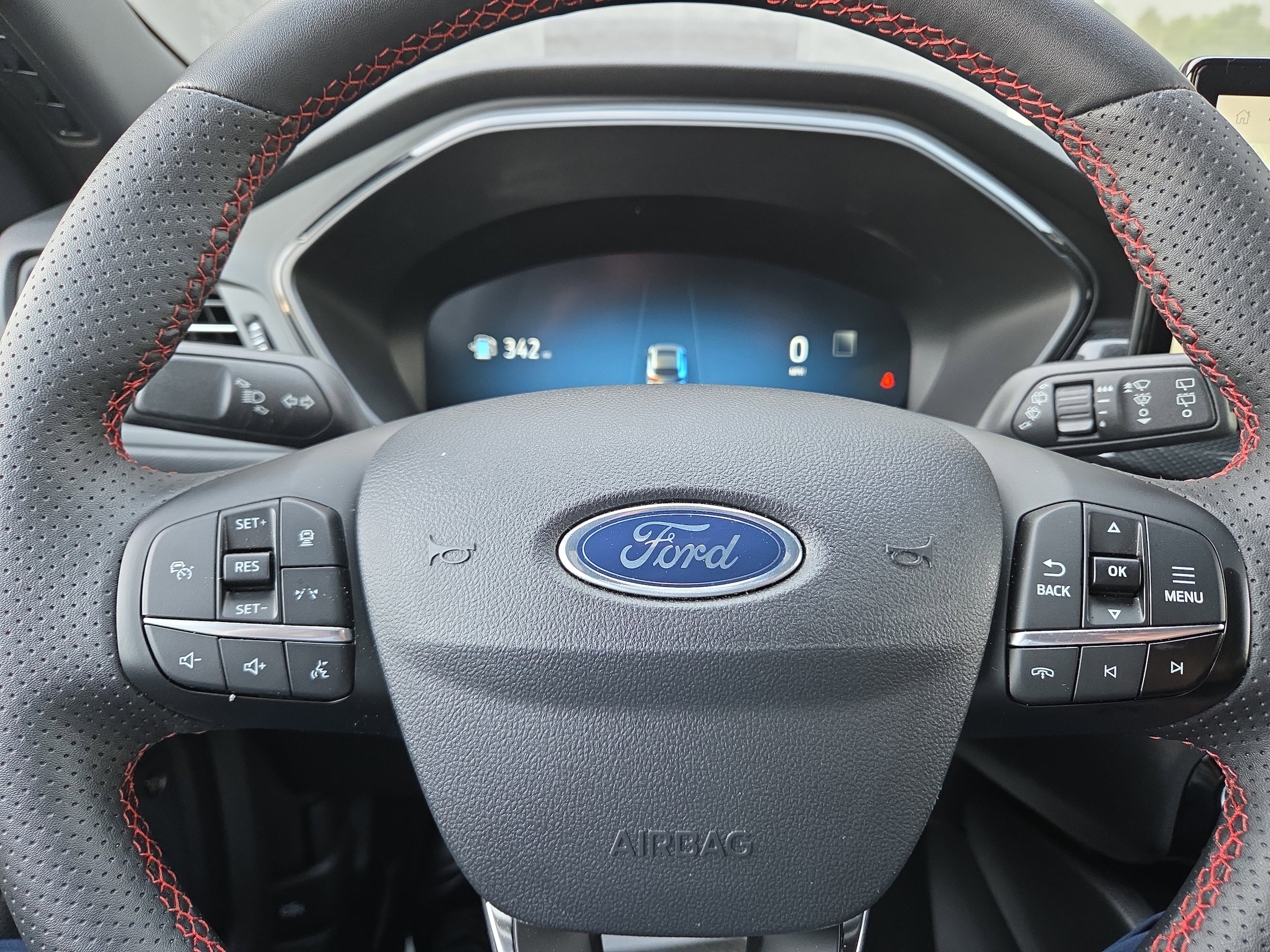 2024 Ford Escape ST-Line Elite - Photo 16
