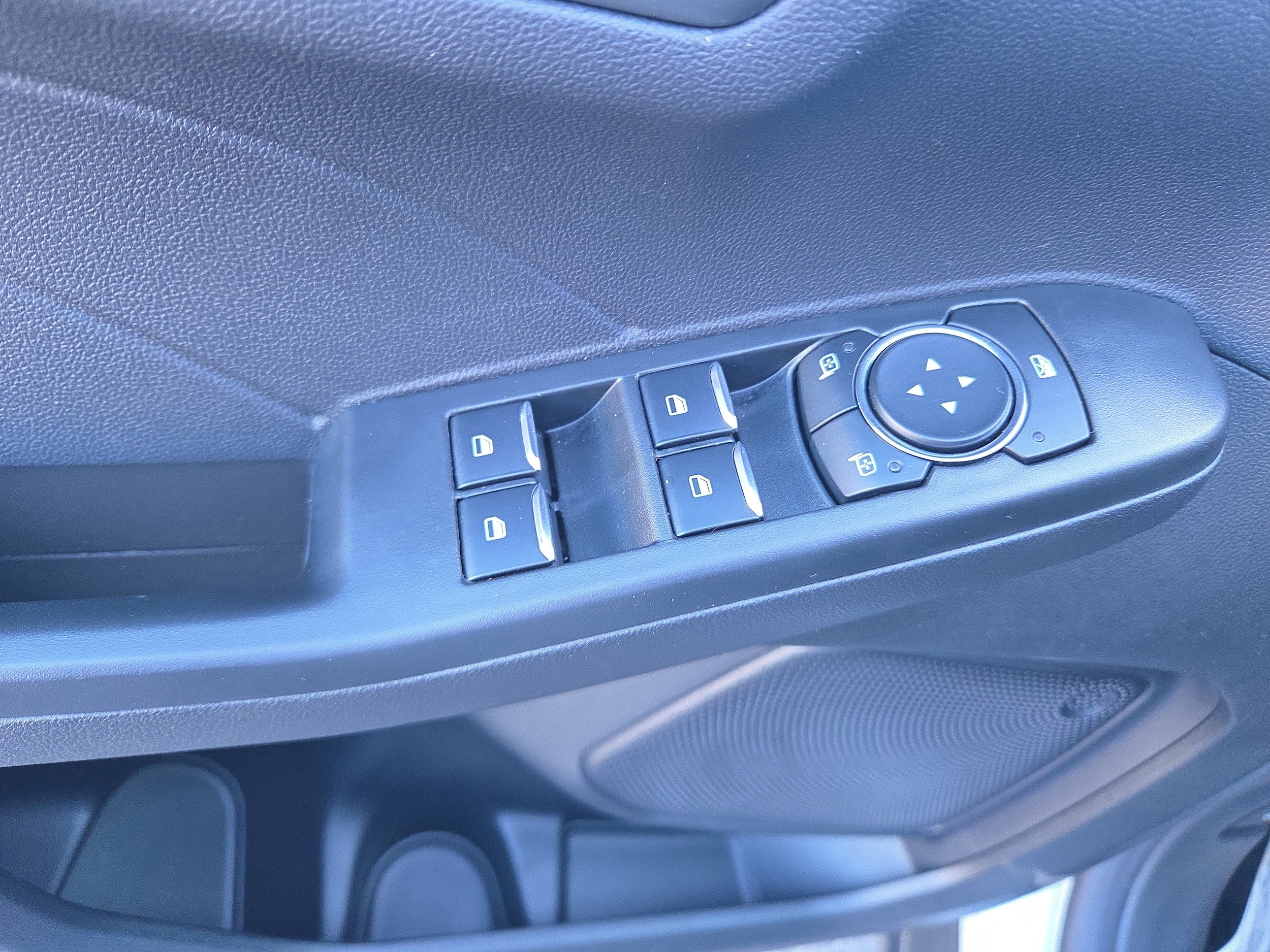 2025 Ford Escape Plug-in hybrid PHEV - Photo 13