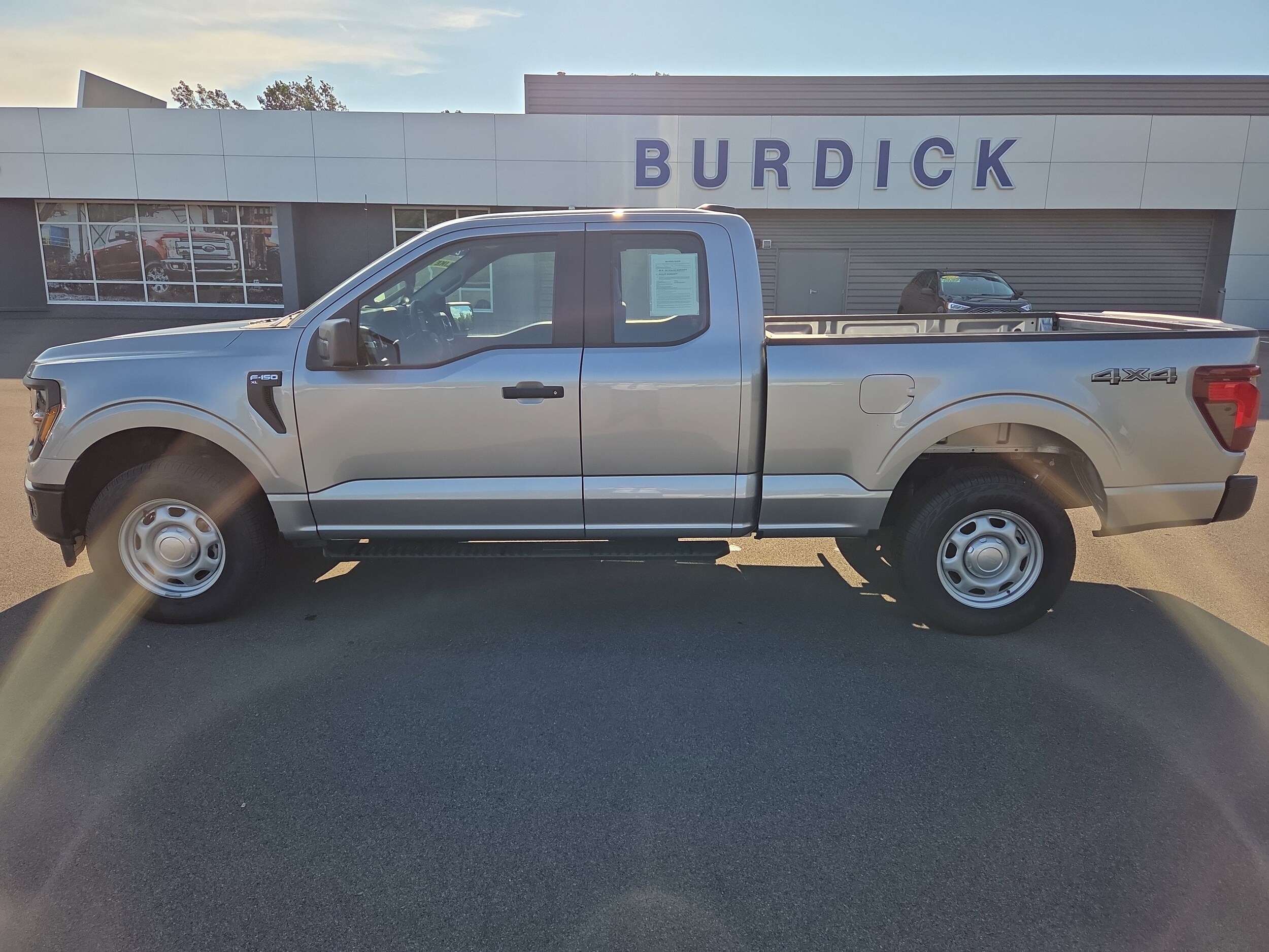 2024 Ford F-150 XL photo 3