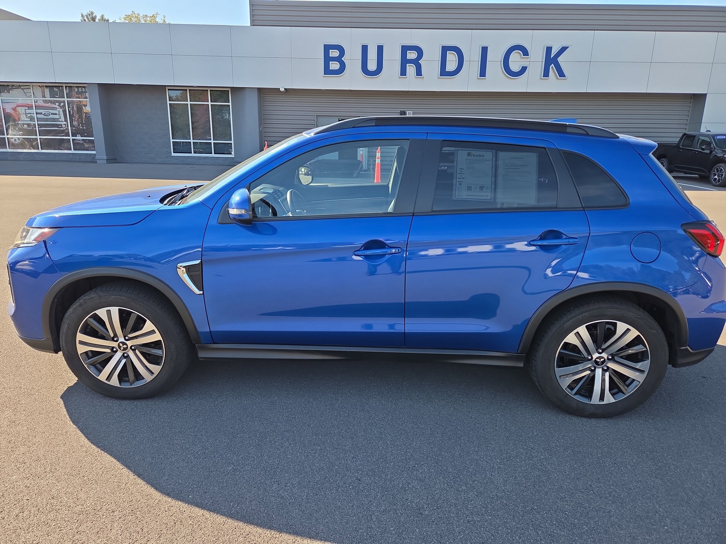 2022 Mitsubishi Outlander Sport GT photo 3