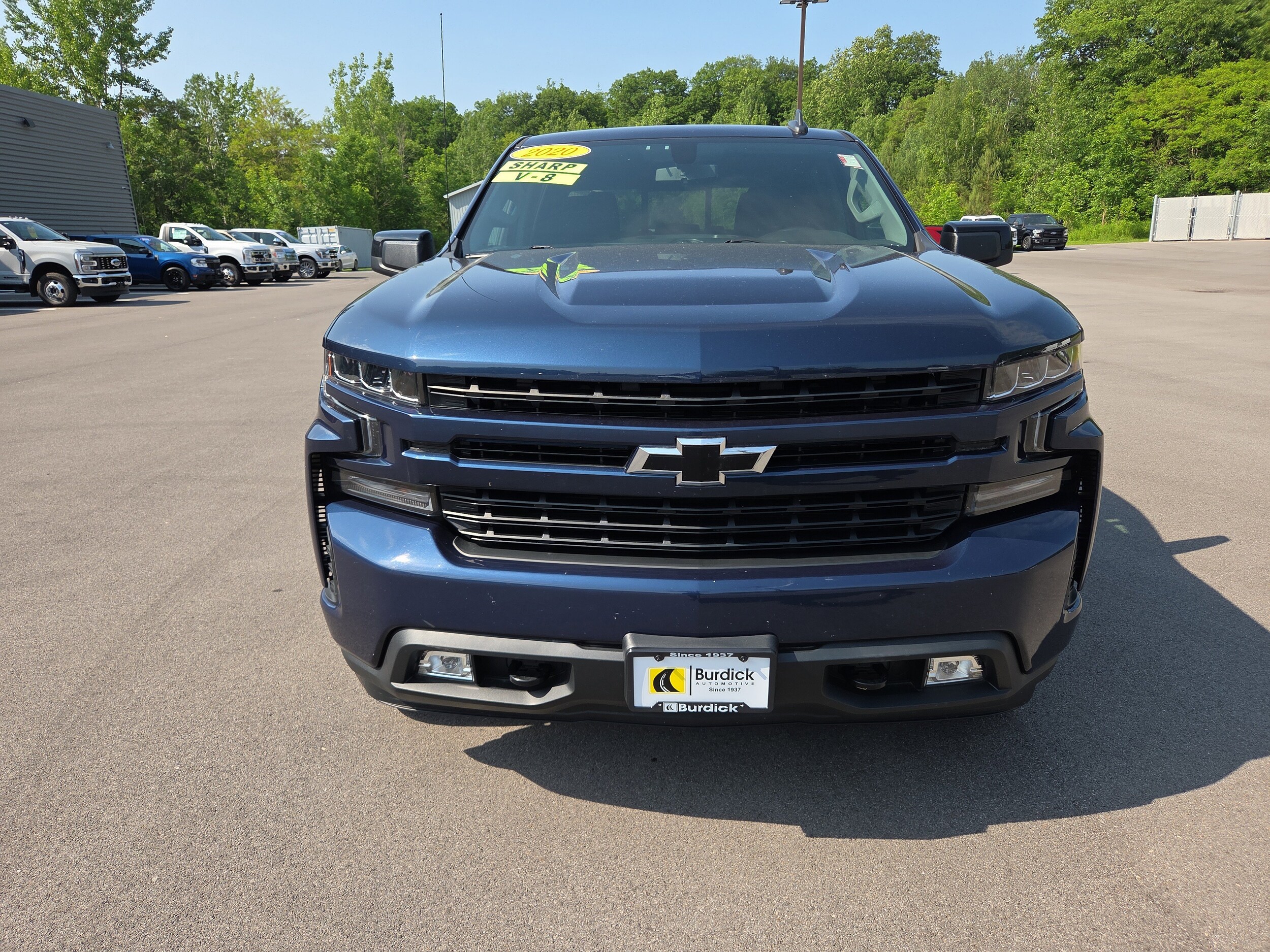 2020 Chevrolet Silverado 1500 RST photo 2