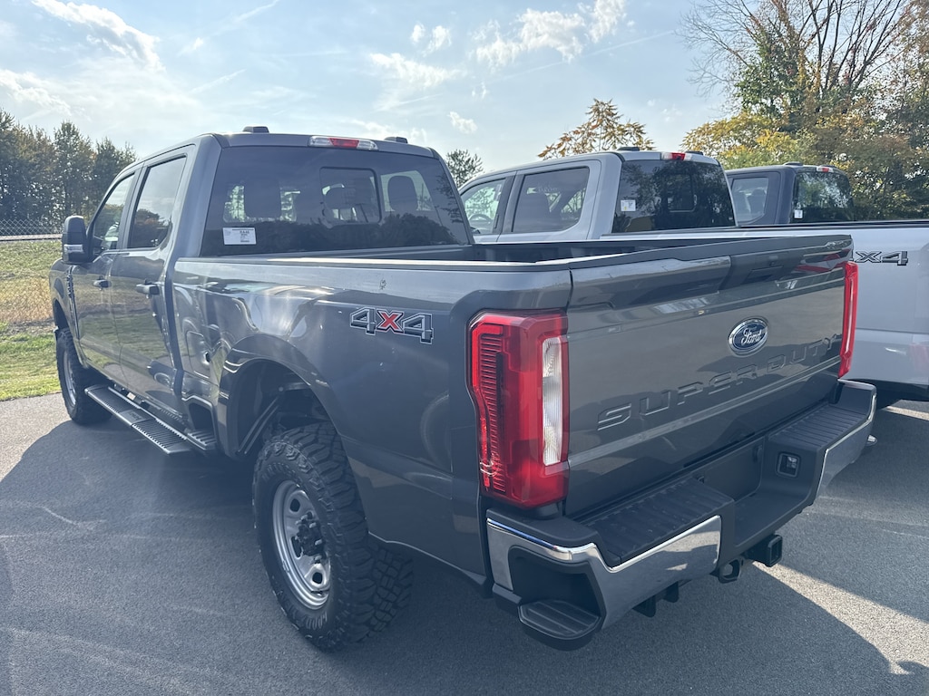 New 2026 Ford F-350 XL 610A 4x4 Crew Cab 6.75' Box Truck