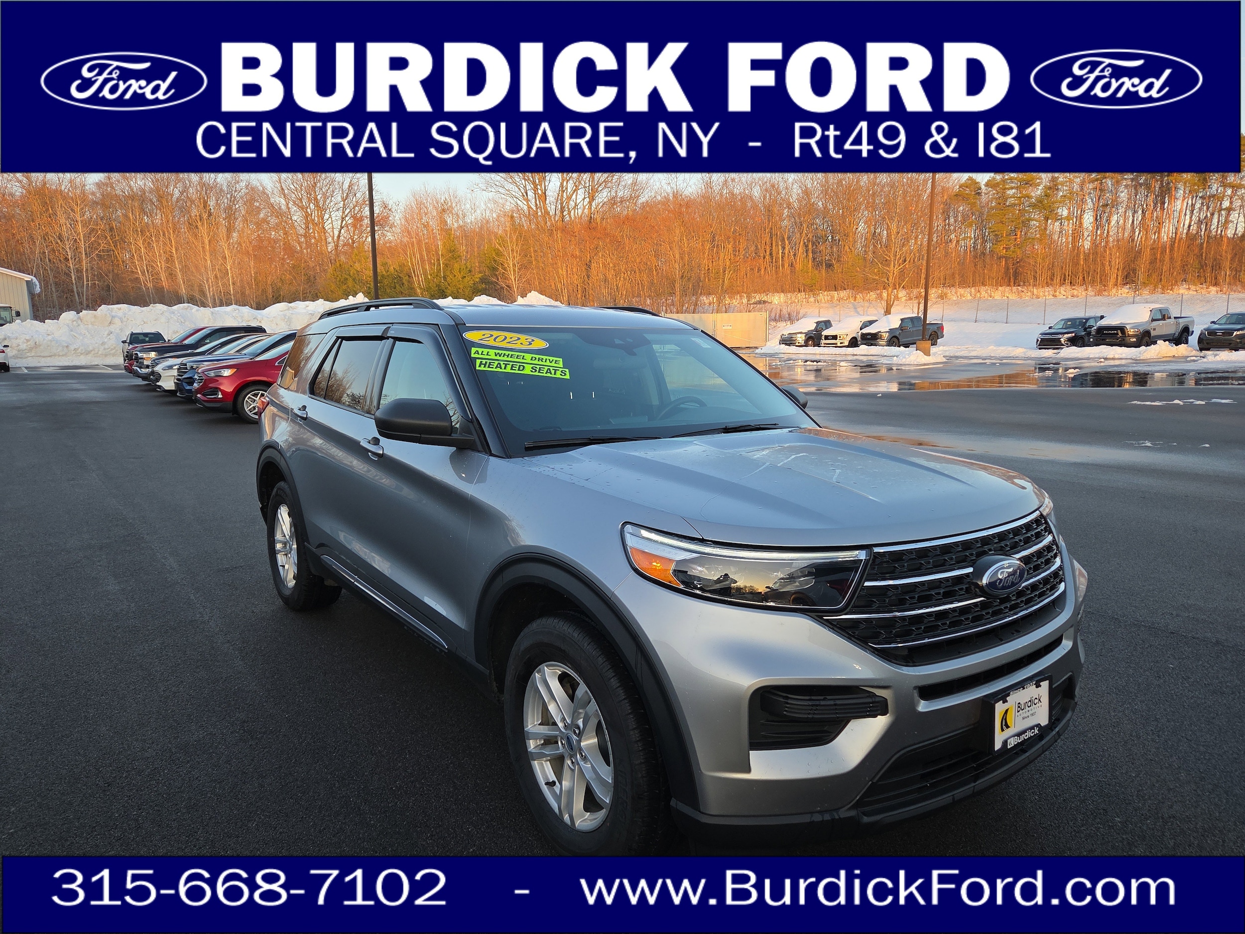 2023 Ford Explorer XLT's photo