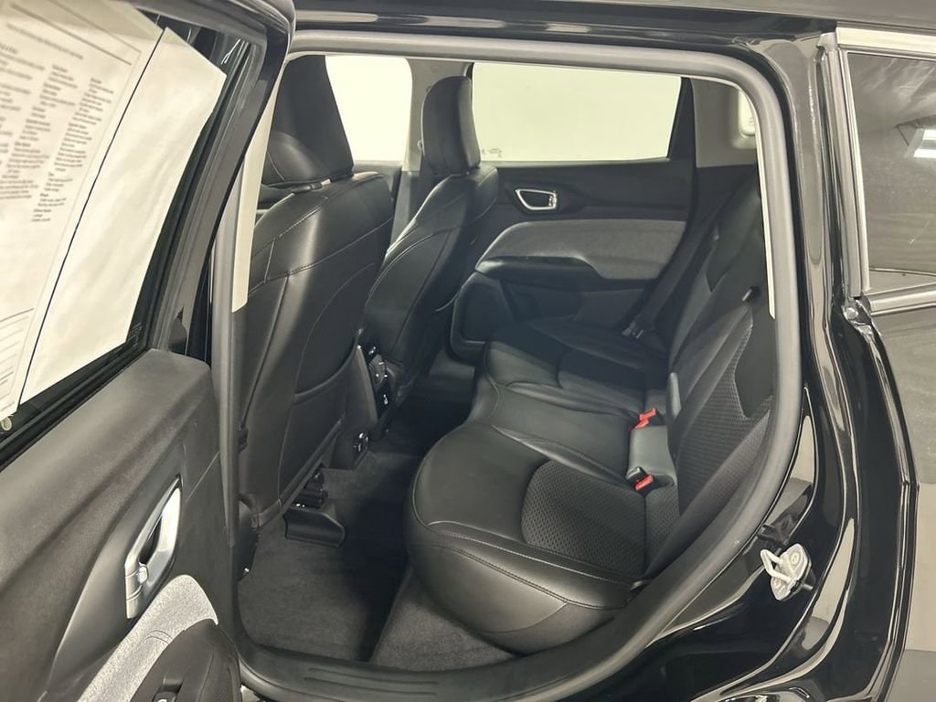 2022 Jeep Compass Latitude - Photo 19