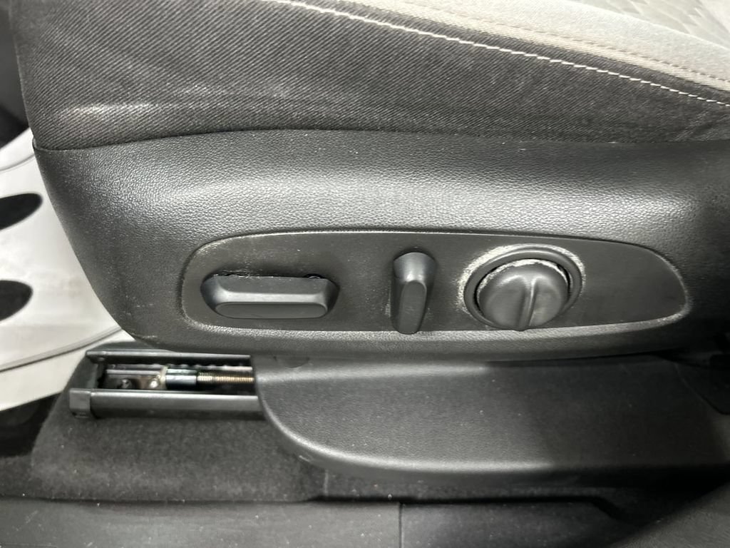 2018 Chevrolet Equinox LT - Photo 10