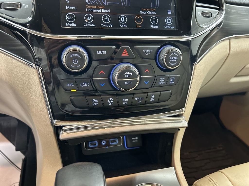 2020 Jeep Grand Cherokee Limited - Photo 17