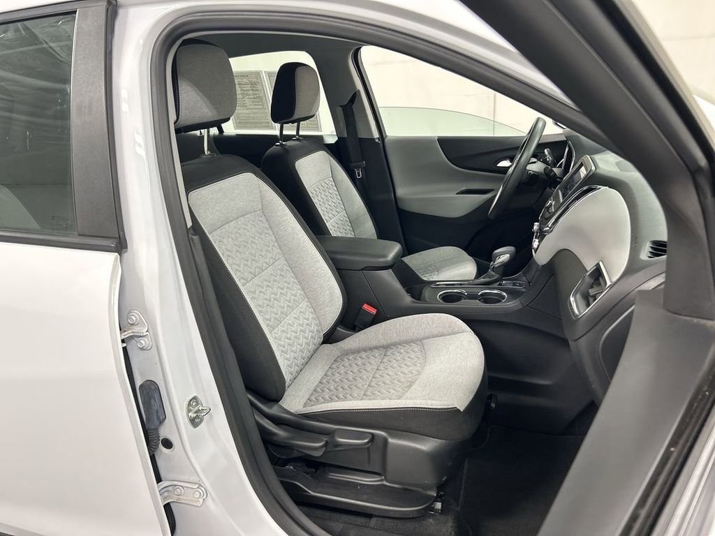 2023 Chevrolet Equinox LS - Photo 22