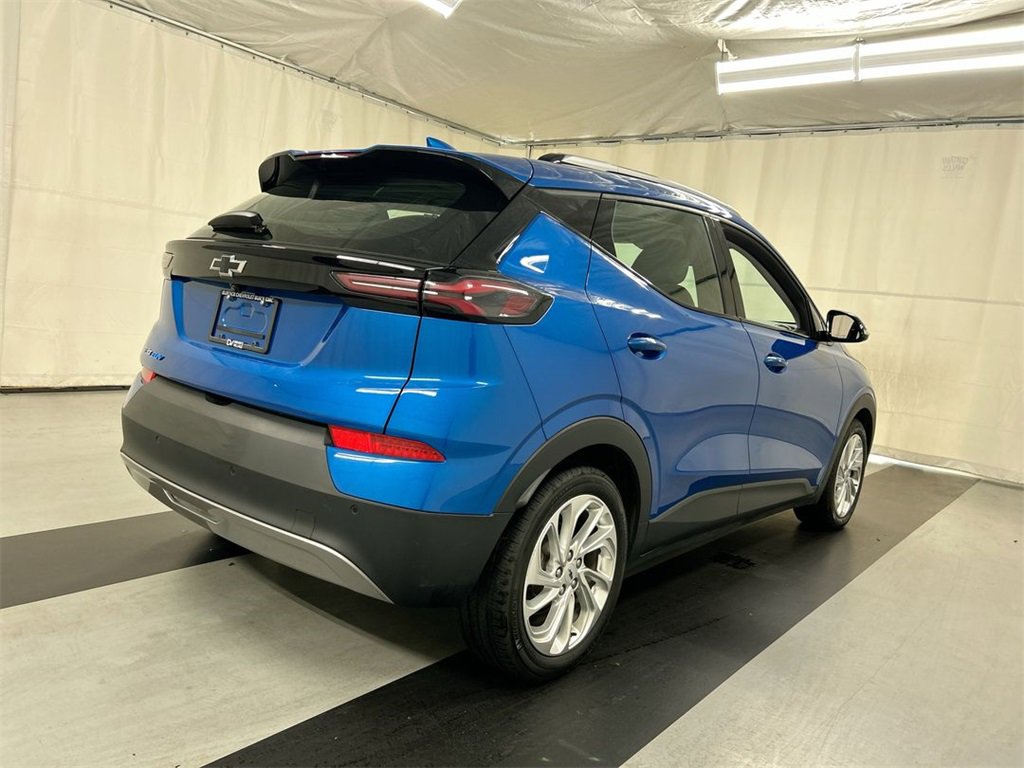 Used 2023 Chevrolet Bolt EUV LT with VIN 1G1FY6S07P4155045 for sale in Cicero, NY