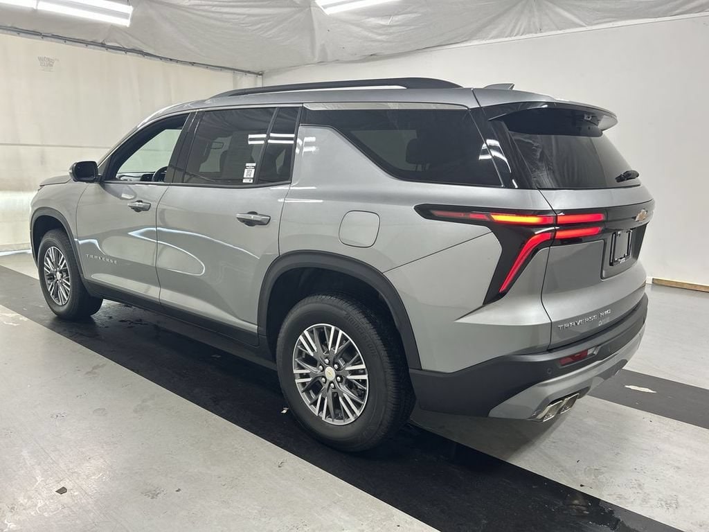 2026 Chevrolet Traverse LT - Photo 6