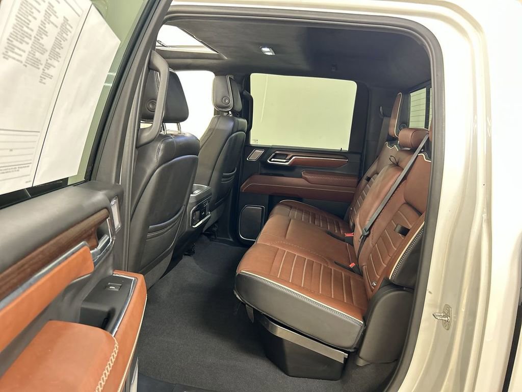 2024 GMC Sierra 3500HD Denali Ultimate - Photo 20